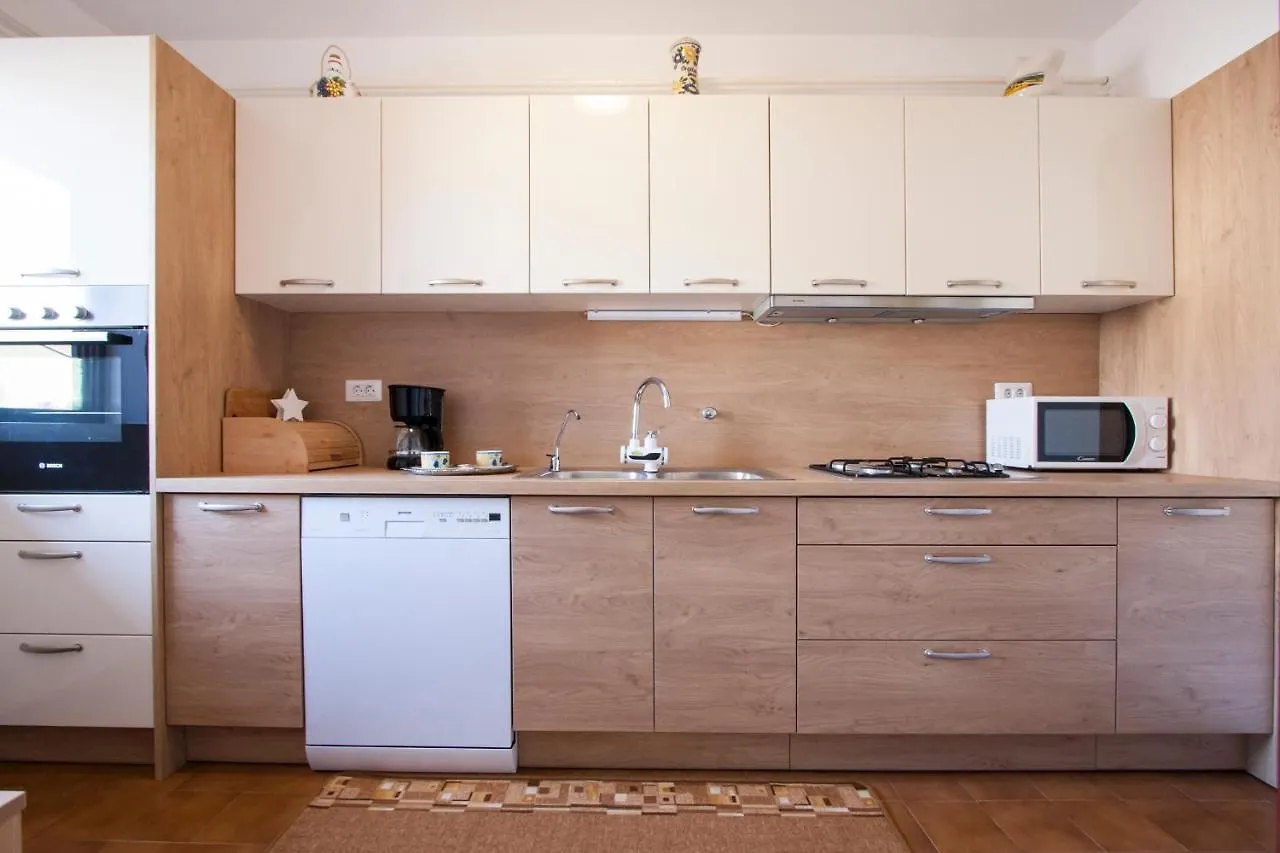 Apartment Nola By Rent Istria Poreč