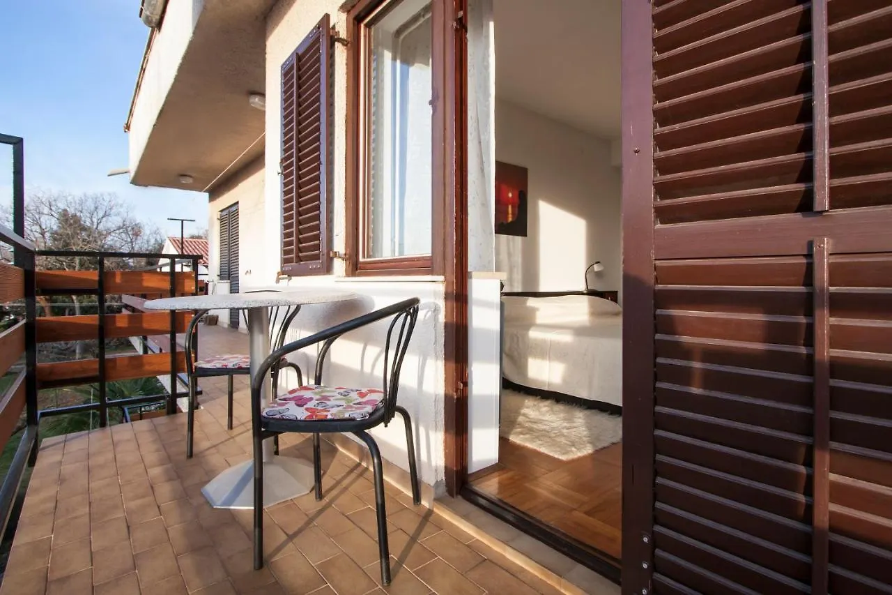 Apartment Nola By Rent Istria Poreč